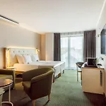 Metropol 4*