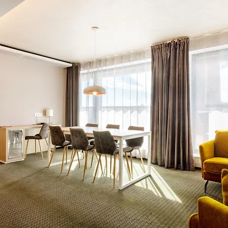 Metropol Hotel
