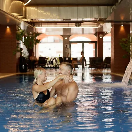 Metropol 4* Таллінн